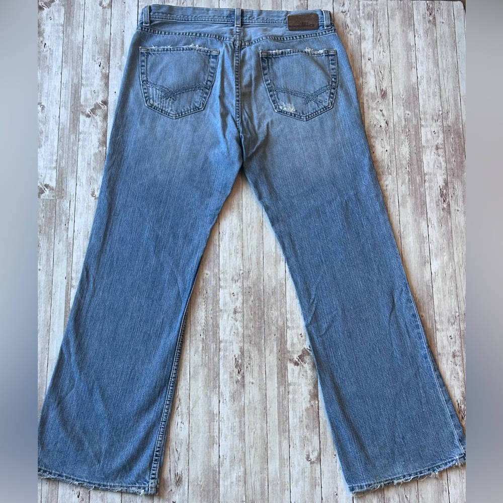 BKE Buckle Y2K Relax Fit Jeans Mens 34 X 29.5 Light Denim Bootcut